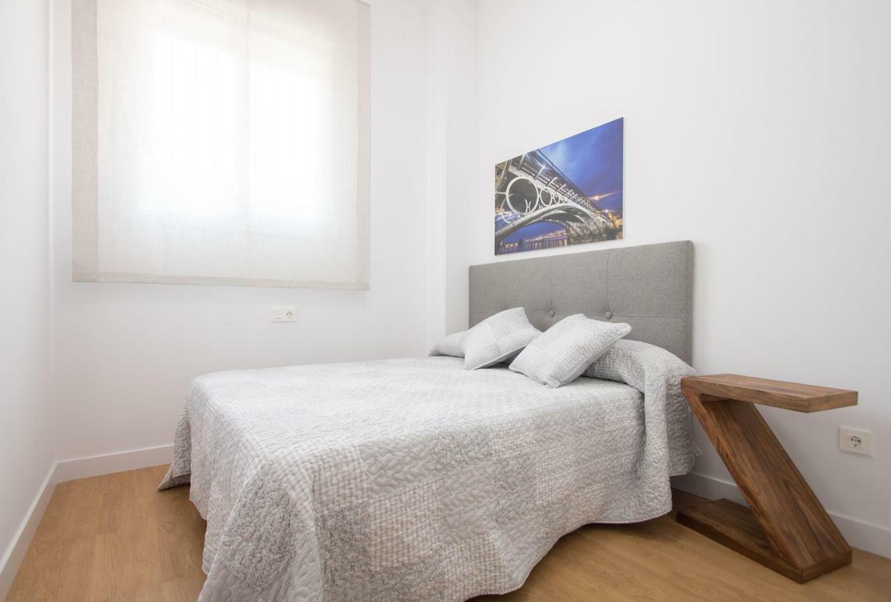 Murallas De Sevilla Apartamento Con Garaje 4 Pax Dış mekan fotoğraf